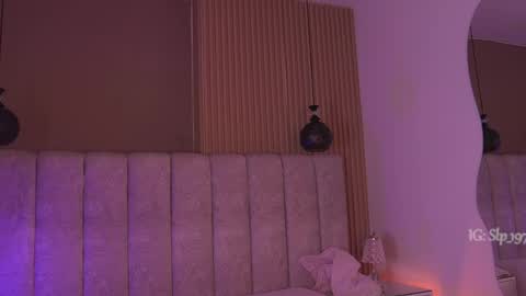 sara_lopee1 online show from 06-06-26, 11:59