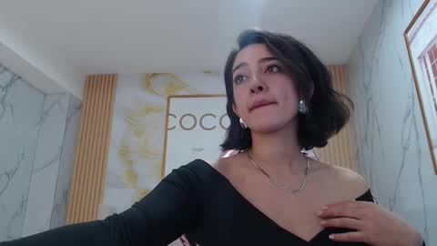 Sara  online show from 09-17-25, 01:02