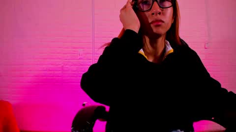 Snapshot of sara_love_1 chatting on 05-19-26, 02:18 Sara Love online show from 05-19-26, 02:18