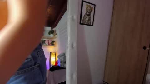   online show from 03-12-26, 11:38