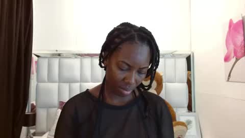 S A R A online show from 07-21-26, 11:01