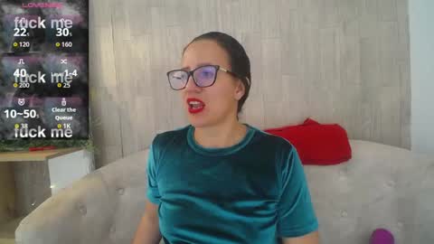 Sara   online show from 04-21-26, 07:50