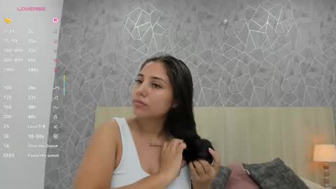 Sara online show from 11-28-25, 11:13