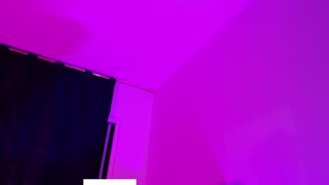 Snapshot of sara_mirandaa chatting on 02-06-25, 01:05 Sara online show from 02-06-25, 01:05