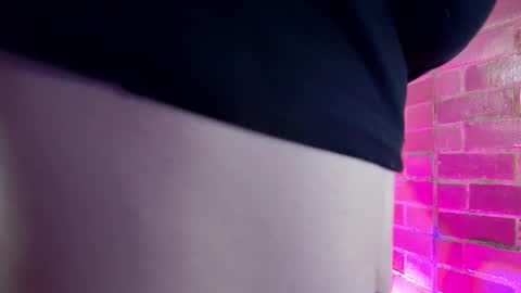 Snapshot of sara_mirandaa chatting on 03-04-25, 01:01 Sara online show from 03-04-25, 01:01