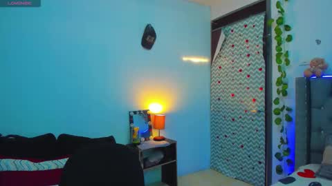 Snapshot of sara_murrayx chatting on 10-20-25, 09:48 sara online show from 10-20-25, 09:48