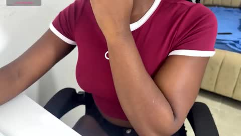 Sara online show from 10-17-25, 12:14