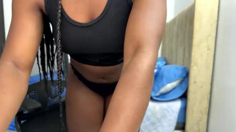 Sara online show from 03-22-26, 12:03