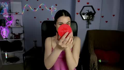 Sara online show from 05-06-26, 06:08