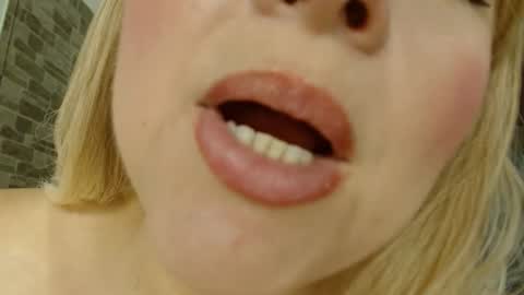 Snapshot of sara_naughtyw chatting on 02-11-25, 12:59 katiasupreme online show from 02-11-25, 12:59