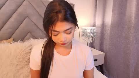 Snapshot of sara_owens7 chatting on 05-16-26, 02:19 sara_owens7 online show from 05-16-26, 02:19