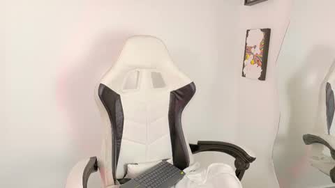 Sara online show from 03-26-26, 07:08