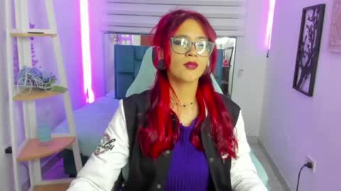 sara_red_x online show from 06-10-26, 03:18