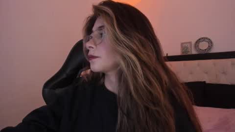 Snapshot of sara_roades chatting on 12-13-25, 10:48 sara_roades online show from 12-13-25, 10:48