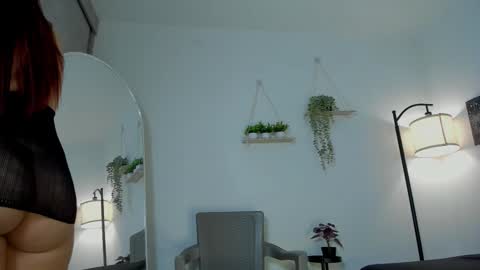 Snapshot of sara_sweett9 chatting on 11-19-25, 09:26 sara_sweett9 online show from 11-19-25, 09:26