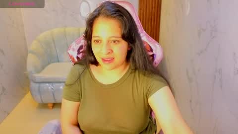Snapshot of sara_tellez_s chatting on 04-30-26, 03:29 Sara T. online show from 04-30-26, 03:29