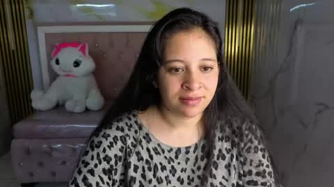 Snapshot of sara_tellez_s chatting on 05-28-26, 03:04 Sara T. online show from 05-28-26, 03:04