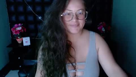 Snapshot of sara_thonson_ chatting on 12-27-24, 07:08 sara_thonson_ online show from 12-27-24, 07:08