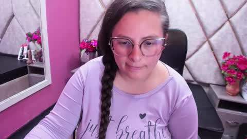 Snapshot of sara_thonson_ chatting on 10-02-25, 04:41 sara_thonson_ online show from 10-02-25, 04:41