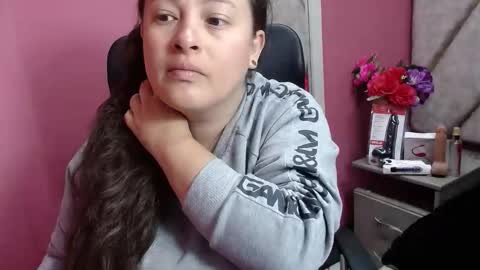 sara_thonson_ online show from 02-25-26, 03:05