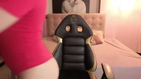 sara_valderrama_ online show from 04-23-26, 12:15