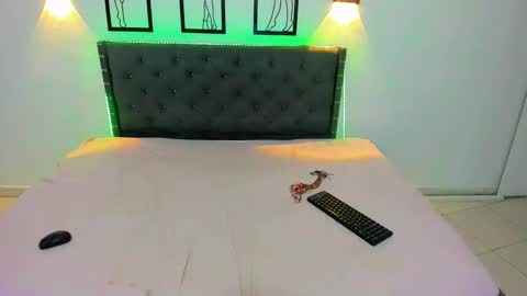 Snapshot of sara_valentina2 chatting on 09-19-25, 02:29 sara_valentina2 online show from 09-19-25, 02:29