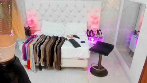 Snapshot of saraa_cute1 chatting on 01-03-25, 03:38 Saraa Gomez online show from 01-03-25, 03:38