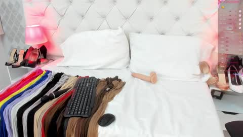Snapshot of saraa_cute1 chatting on 01-09-25, 06:38 Saraa Gomez online show from 01-09-25, 06:38
