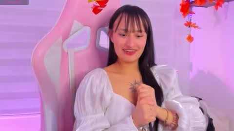 Sarah Ramirez online show from 11-20-25, 01:50