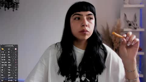 Sara online show from 02-08-25, 06:12