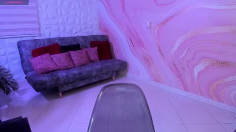 Sara online show from 01-04-25, 06:40