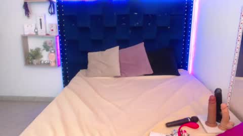 SARAHGIL online show from 02-02-25, 12:35