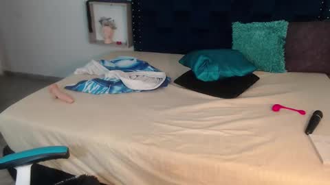 SARAHGIL online show from 02-25-25, 11:55