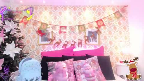 SaraAvila  online show from 12-18-25, 08:04