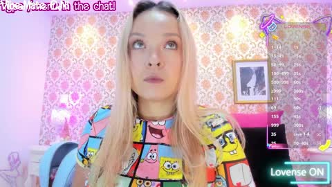 SaraAvila  online show from 04-05-26, 06:27