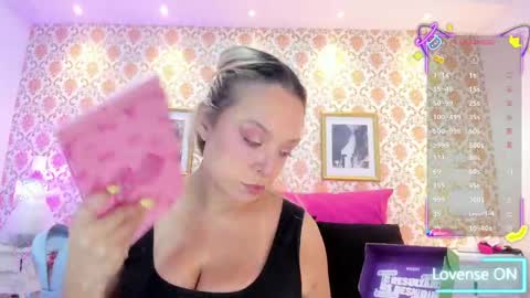 SaraAvila  online show from 04-21-26, 07:17