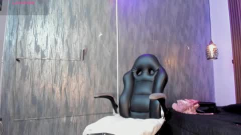   online show from 04-26-26, 11:30