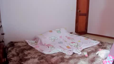 Sara online show from 11-22-25, 03:22