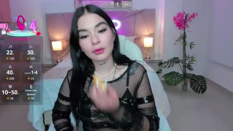 saracruz online show from 04-25-26, 03:53