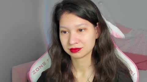 SaraDenars online show from 11-30-25, 05:22