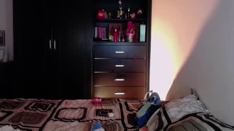 saradiazxxx online show from 02-17-26, 08:00