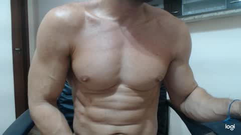 saradorj92 online show from 01-25-25, 10:28