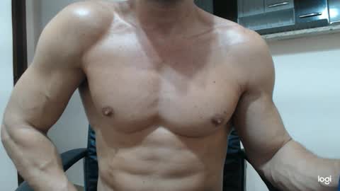 saradorj92 online show from 02-12-25, 05:58