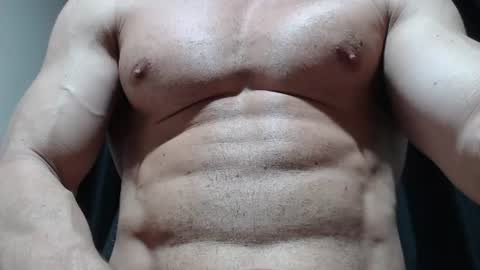 saradorj92 online show from 06-14-26, 11:07