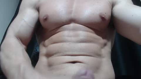 Snapshot of saradorj92 chatting on 07-30-26, 01:37 saradorj92 online show from 07-30-26, 01:37