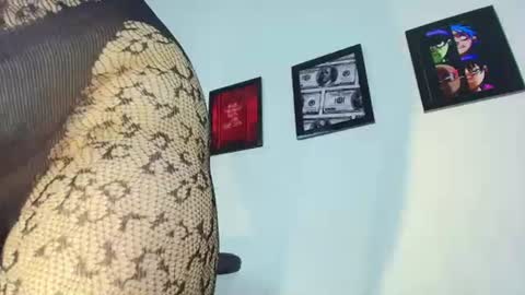 Sara online show from 06-11-26, 02:53