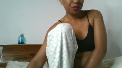 Snapshot of sarah3101 chatting on 07-24-26, 08:18 sarah3101 online show from 07-24-26, 08:18