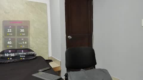 Sarah online show from 12-21-25, 12:01