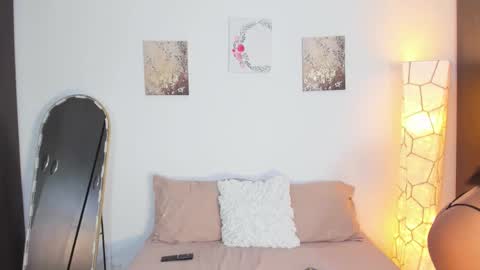 sarah  cinnamon online show from 03-05-26, 07:21