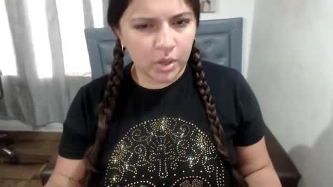 sarah online show from 05-21-26, 04:14